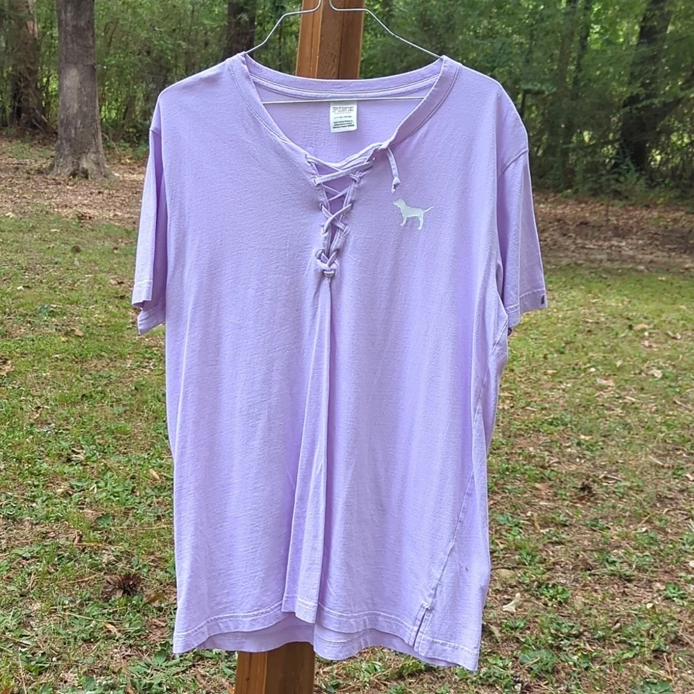 ❤️5/$25🎀 PINK Victoria's Secret Light Purple Lace-Up Tee